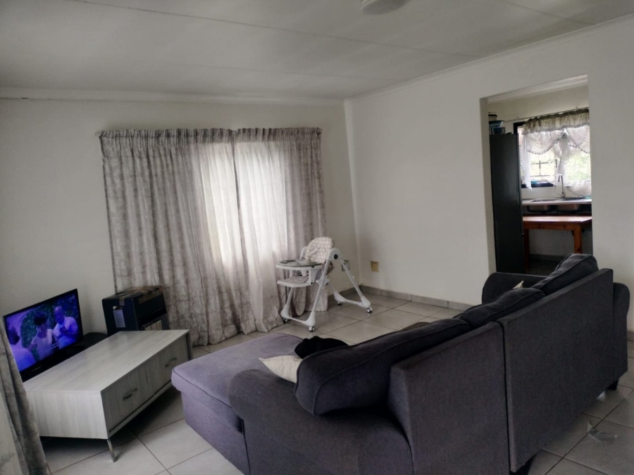 2 Bedroom Property for Sale in Selosesha Free State